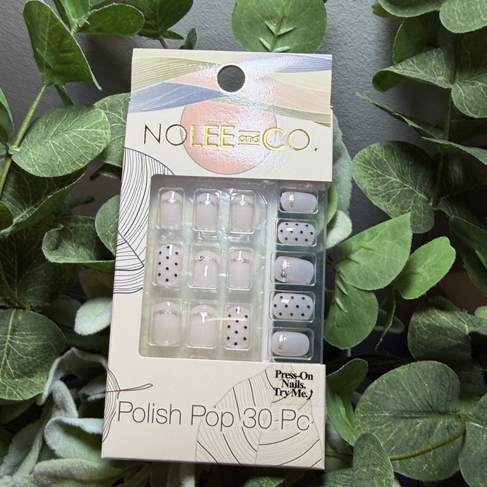 Polish Pop 30 Pc Set - Black and White - Picture 3 of 5
